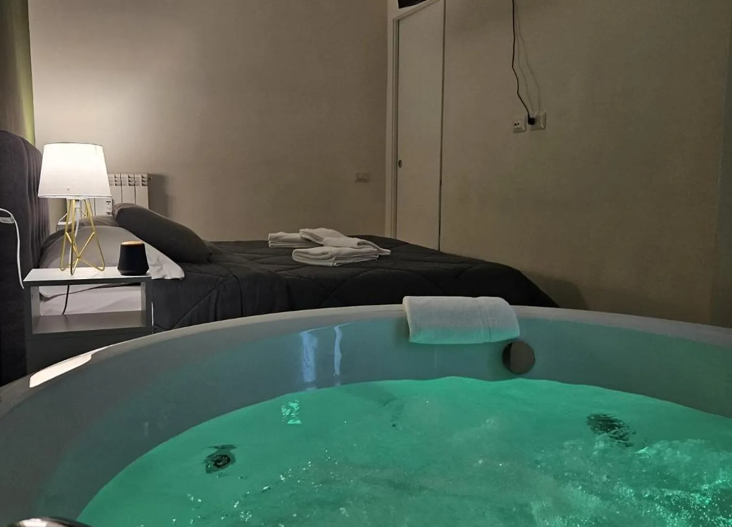 Vatican Jacuzzi House Rome Italy